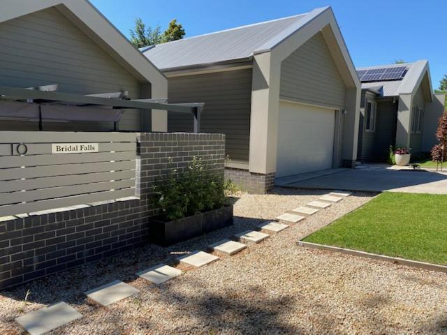 Bridal Falls Cottage Leura Exterior photo